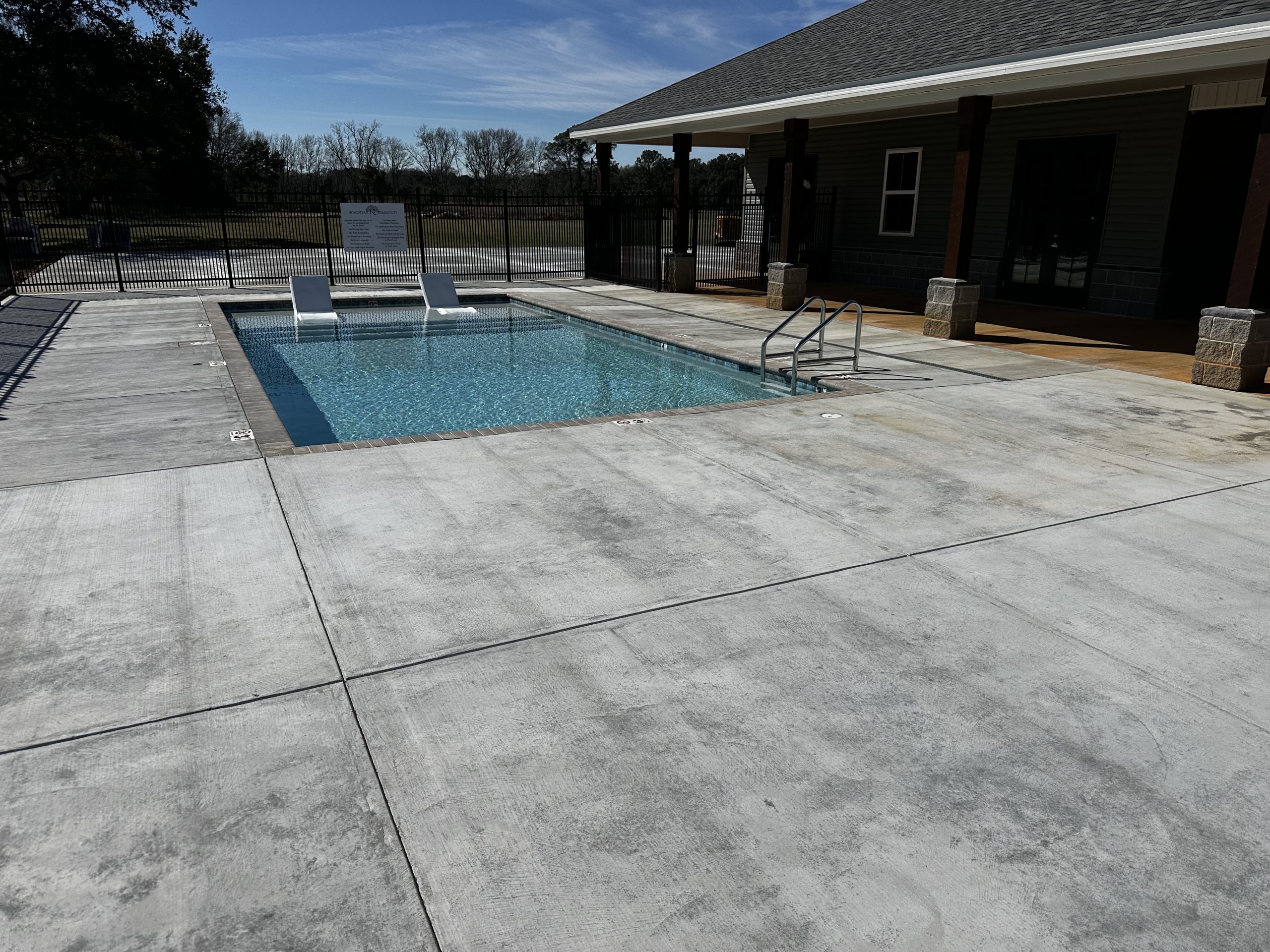 Swimming Pool & Events Center & Homestead RV Community